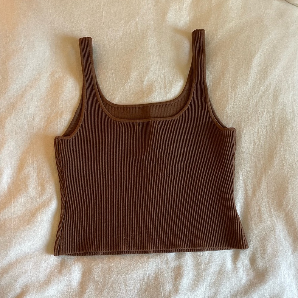 Aritzia Babaton SCULPT KNIT SQUARENECK TANK